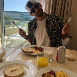 Meet your Posher, Chris